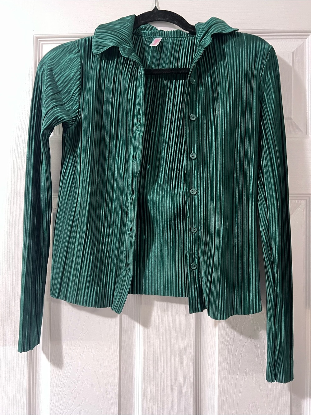 Green Long Sleeve Button-Up Top